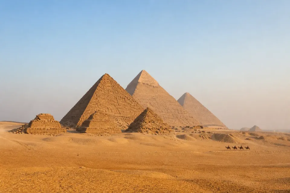 AI-generated travel scenery inspired by Egypt